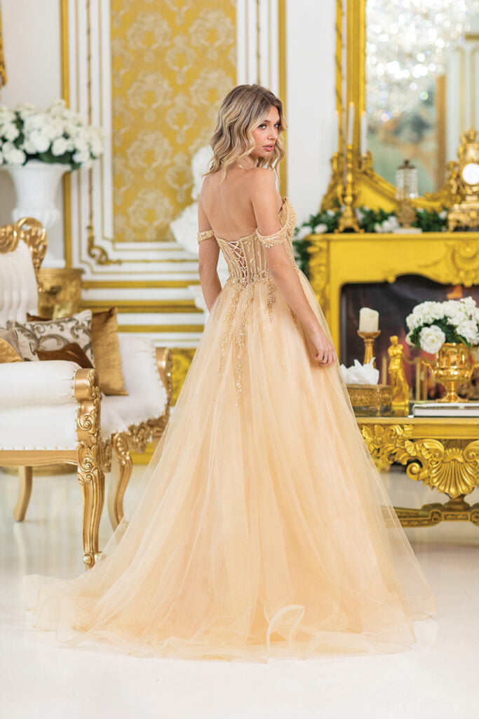 4490  DQ (CHAMPAGNE) - WOMEN PROM